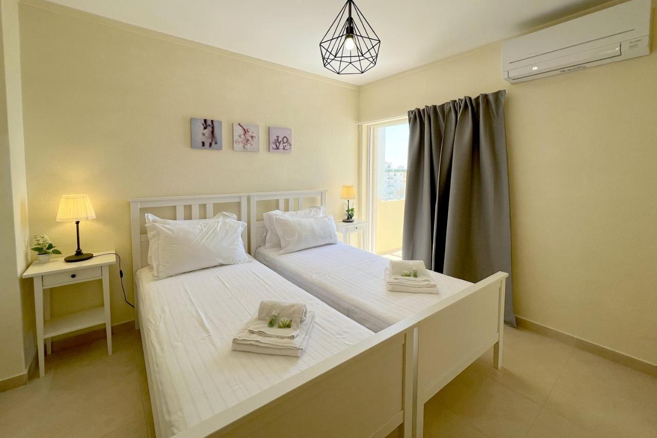 Apartment On Praia Da Rocha With Wifi And Garage By Amcf Portimão Exteriör bild